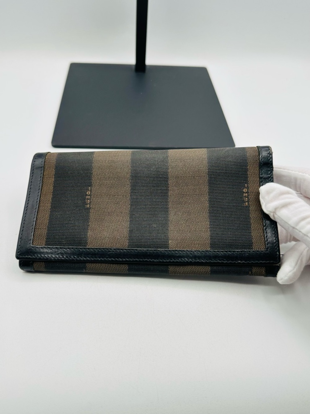 Fendi Long Flap Wallet - Picture 5 of 15